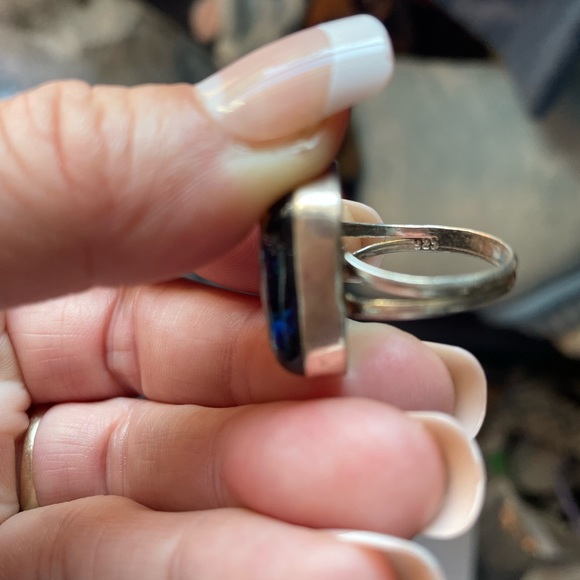 Fun abstract ring - Picture 5 of 6